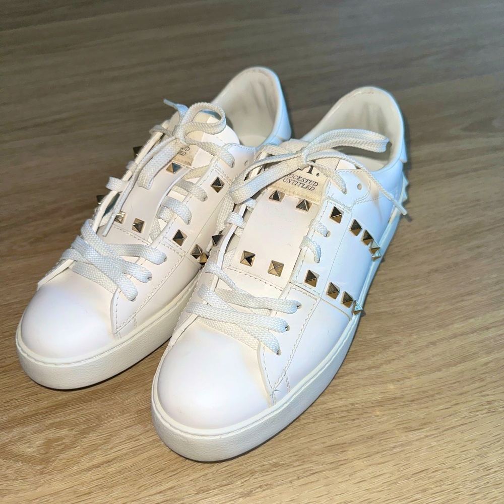 Valentino Garavani Rockstud Sneaker (Women)
